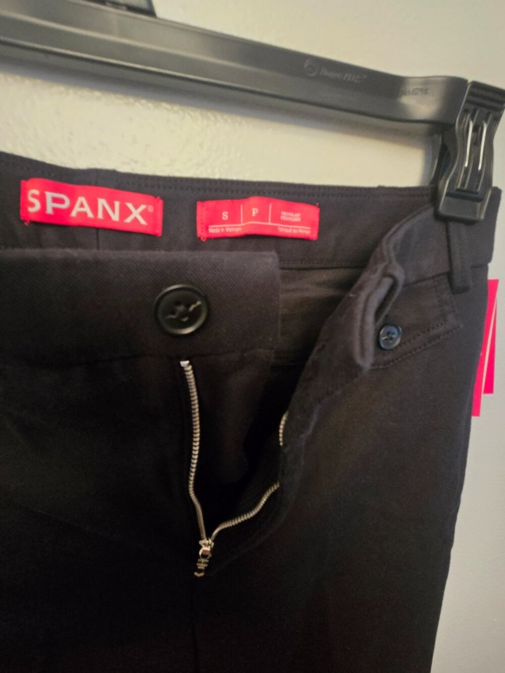 NWT Spanx supersmooth Stretch Twill Easy Flare Pant - Picture 4 of 5